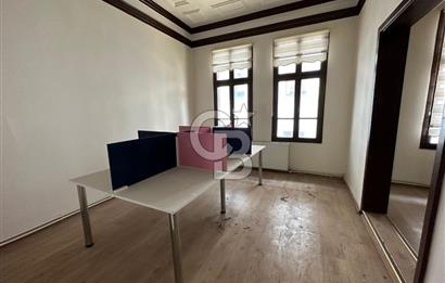 HEYKELDE SATILIK 3 KATLI 300 m2 TARİHİ BİNA