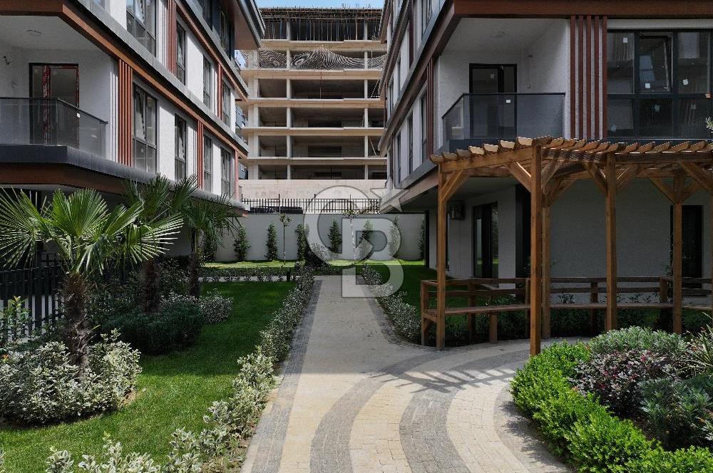 ÇAMLICA ADEN KONAKLARI SİTESİ SATILIK 4+1 ÇATI DUBLEX DAİRE