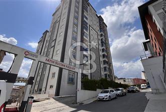 FATİH SULTAN KULELERİ SİTESİNDE FERAH 3+1 SATILIK DAİRE