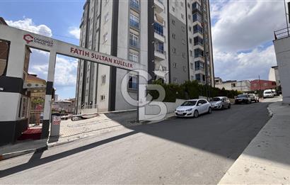 FATİH SULTAN KULELERİ SİTESİNDE FERAH 3+1 SATILIK DAİRE