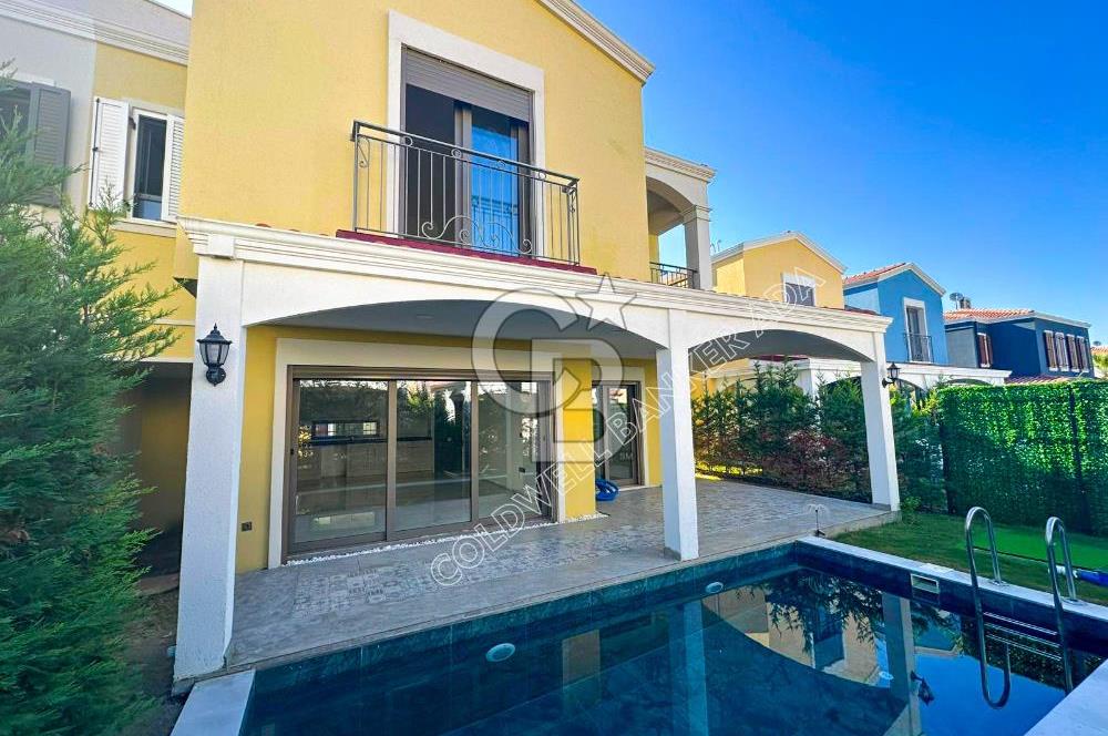 Kuşadası Karaovada Özel Havuzlu Villa