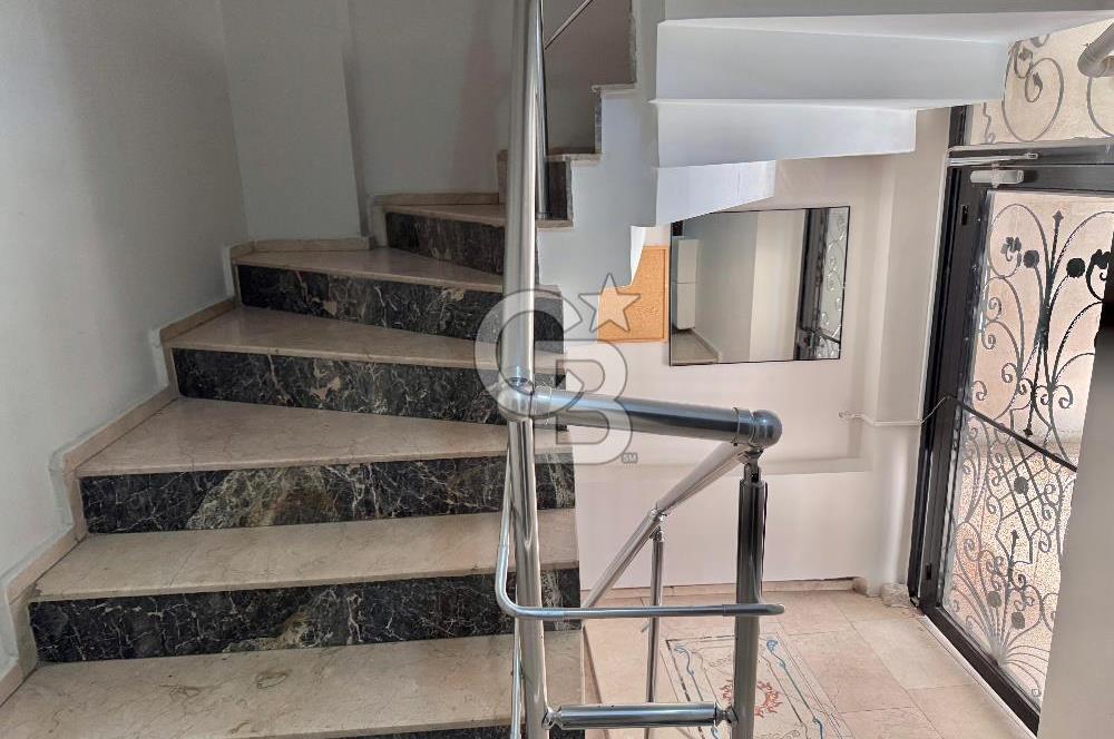 Karşıyaka Nergiz'de Doğalgazlı Ebeveyn Banyolu Satılık 2+1 Daire