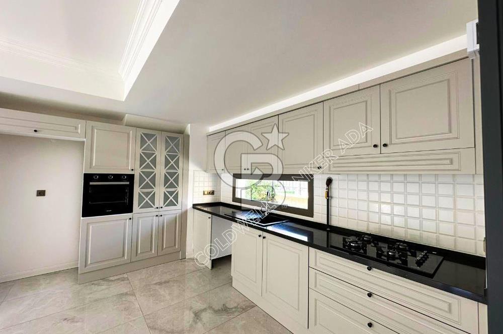 Kuşadası Karaovada Özel Havuzlu Villa