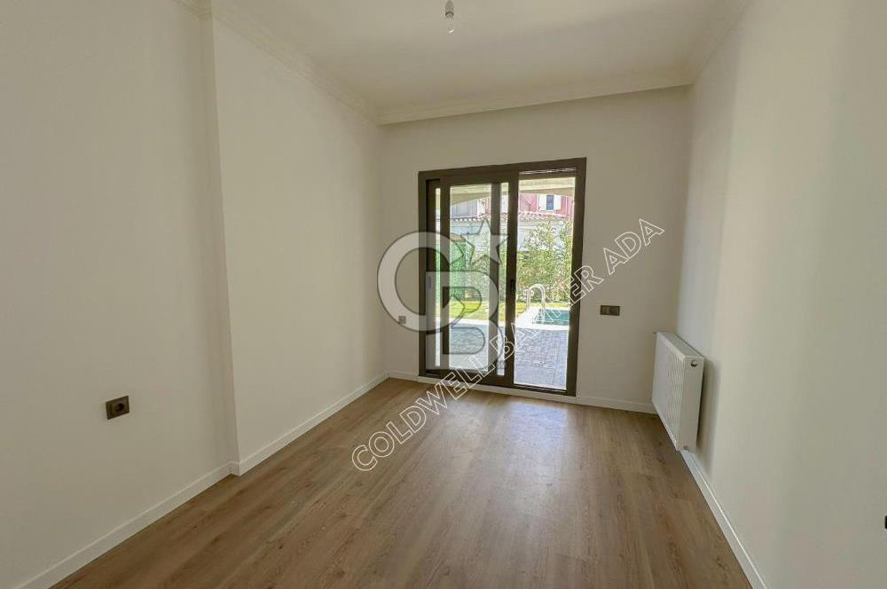 Kuşadası Karaovada Özel Havuzlu Villa