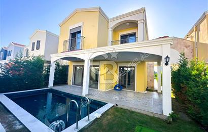 Kuşadası Karaovada Özel Havuzlu Villa