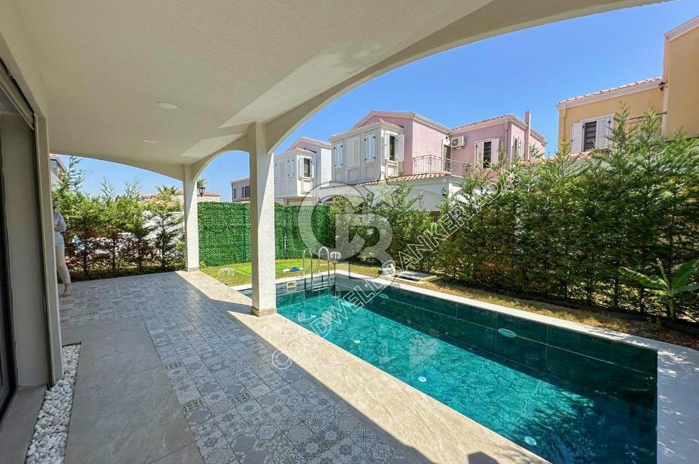 Kuşadası Karaovada Özel Havuzlu Villa