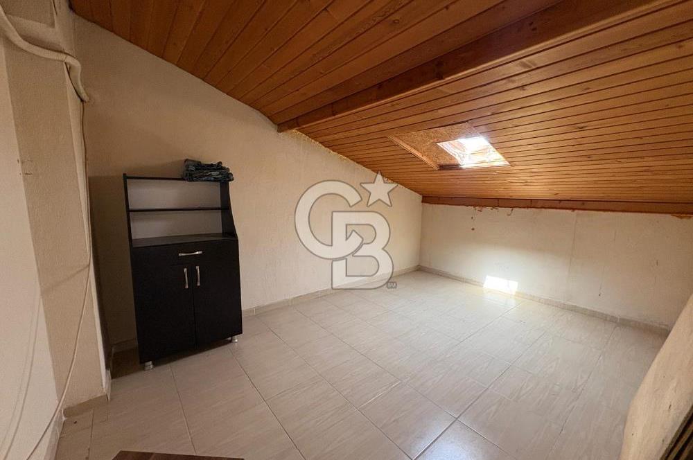 URLA MERKEZDE KİRALIK ÇATI KATI 1+1 DAİRE