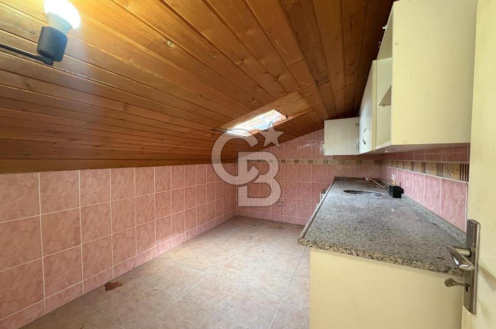 URLA MERKEZDE KİRALIK ÇATI KATI 1+1 DAİRE