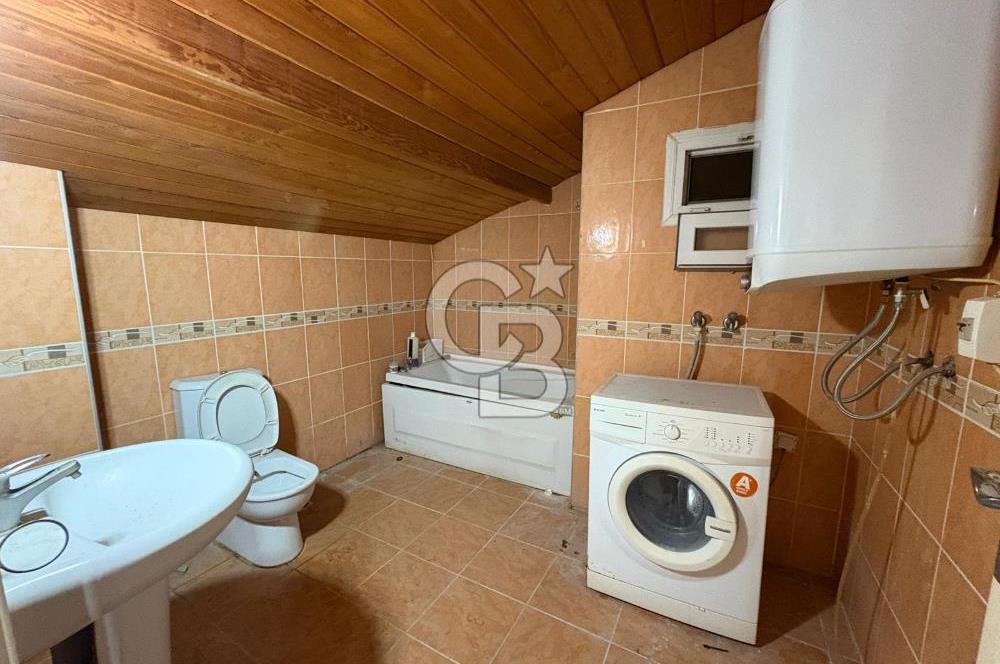 URLA MERKEZDE KİRALIK ÇATI KATI 1+1 DAİRE