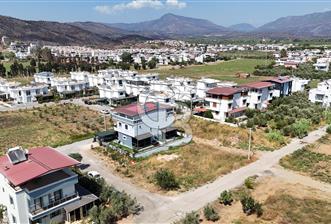 İZMİR SEFERİHİSAR DOĞANBEY'DE SATILIK VİLLA İMARLI ARSA