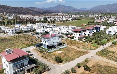 İZMİR SEFERİHİSAR DOĞANBEY'DE SATILIK VİLLA İMARLI ARSA