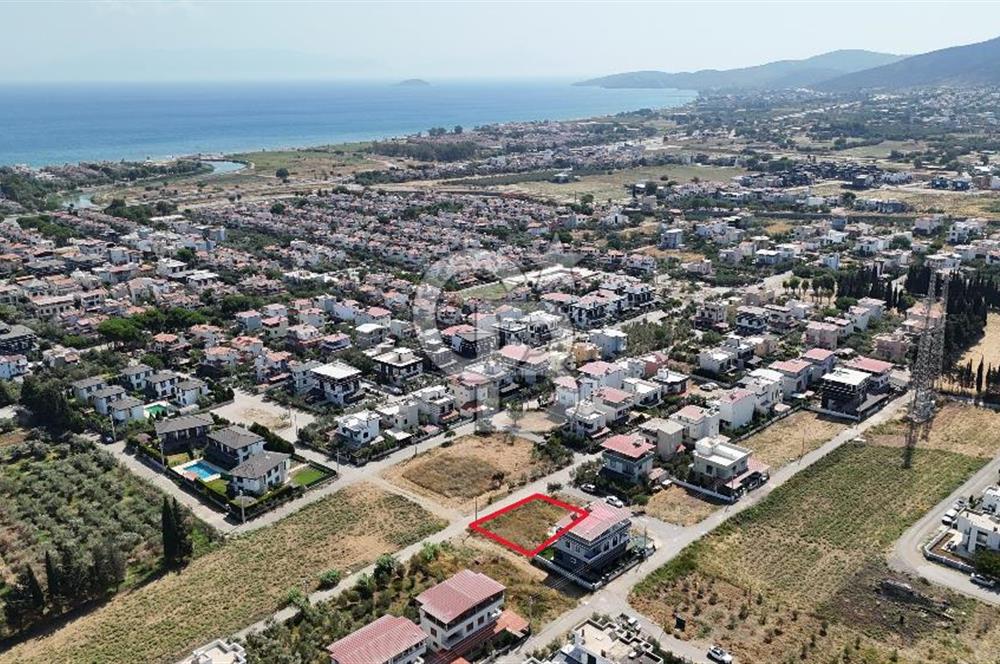 İZMİR SEFERİHİSAR DOĞANBEY'DE SATILIK VİLLA İMARLI ARSA
