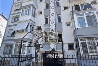 Çiğli Aydınlık Evler'de Satılık 2+1 Daire – Yeni Tadilatlı