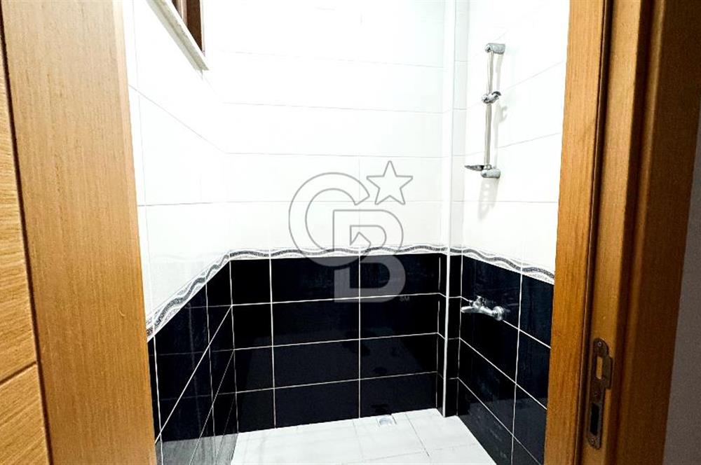 CEVİZLİ'DE SATILIK 2+1 ARA KAT DAİRE