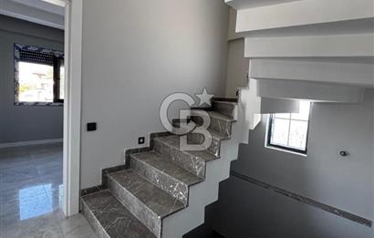 URLA BADEMLER'DE DOĞA EVLERİ HEKİMKÖY SİTESİNDE SATILIK VİLLA