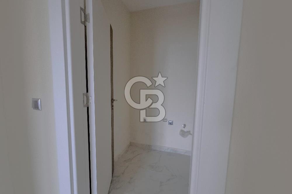 NLOGO Sitesi ŞEHİR + GÖL MANZARALI 3+1 SATILIK TADİLATLI DAİRE
