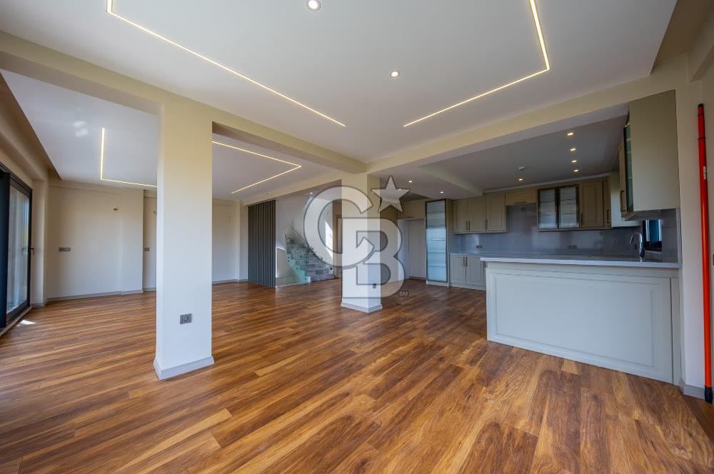 800 M2 ARSA İÇERİSİNDE MÜSTAKİL HAVUZLU MUHTEŞEM VİLLA