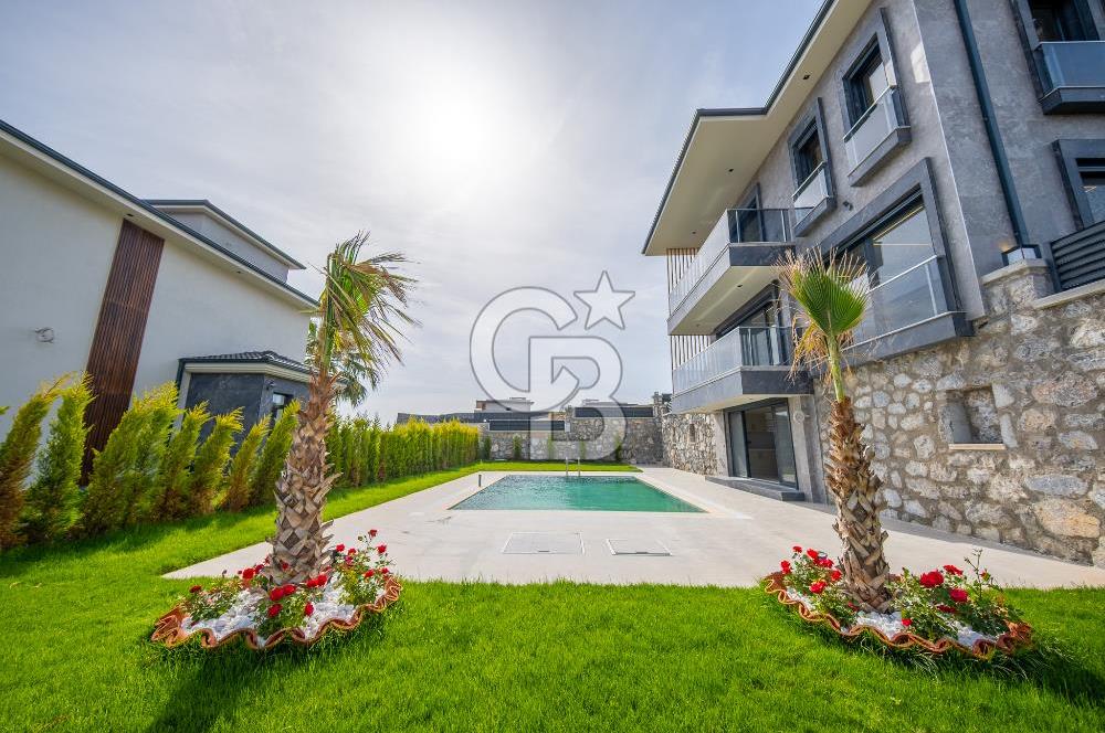800 M2 ARSA İÇERİSİNDE MÜSTAKİL HAVUZLU MUHTEŞEM VİLLA