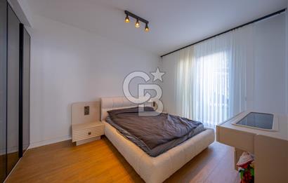 ÇEŞME AYASARANDA SATILIK DENİZ MANZARALI EŞYALI 2+1 REZİDANS