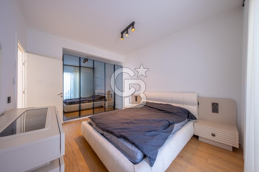 ÇEŞME AYASARANDA SATILIK DENİZ MANZARALI EŞYALI 2+1 REZİDANS