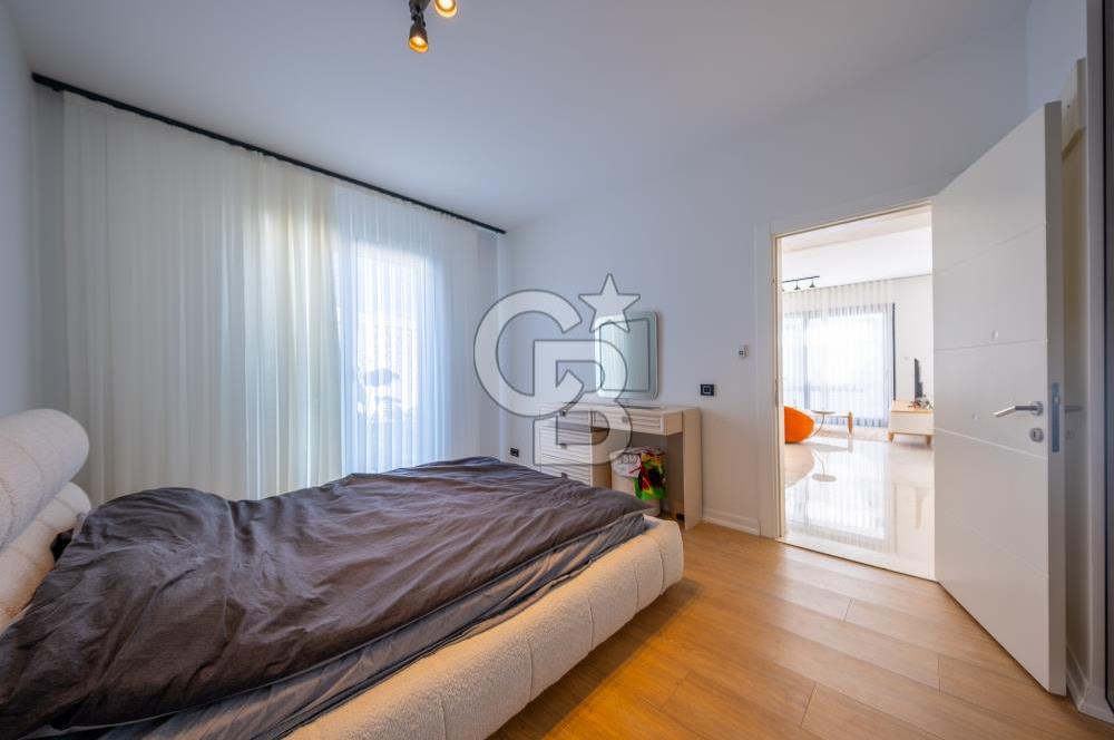 ÇEŞME AYASARANDA SATILIK DENİZ MANZARALI EŞYALI 2+1 REZİDANS