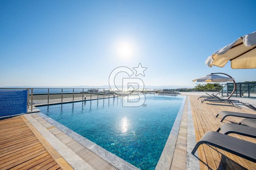 ÇEŞME AYASARANDA SATILIK DENİZ MANZARALI EŞYALI 2+1 REZİDANS