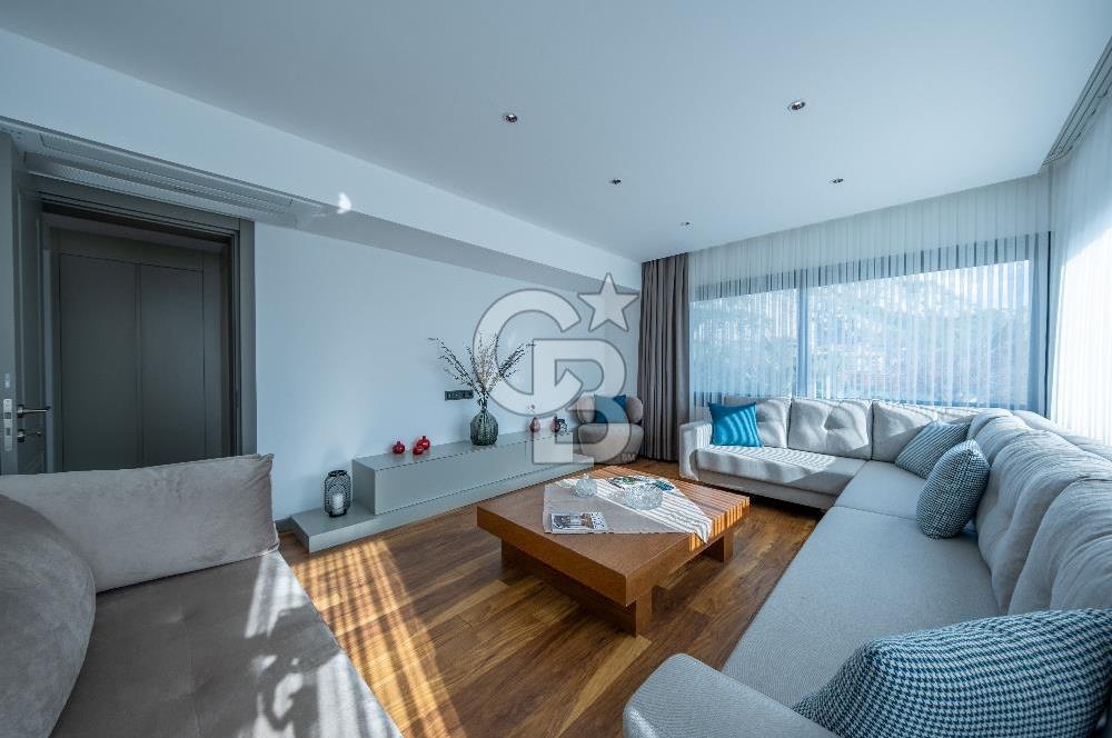SIĞACIK YOLUNDA A PLUS KALİTE DE TAM MÜSTAKİL 6+2 HAVUZLU VİLLA