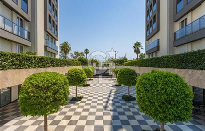 ANTALYA KONYAALTI LİMAN'DA SATILIK DENİZE SIFIR 7+1 DAİRE