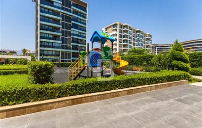 ANTALYA KONYAALTI LİMAN'DA SATILIK DENİZE SIFIR 7+1 DAİRE