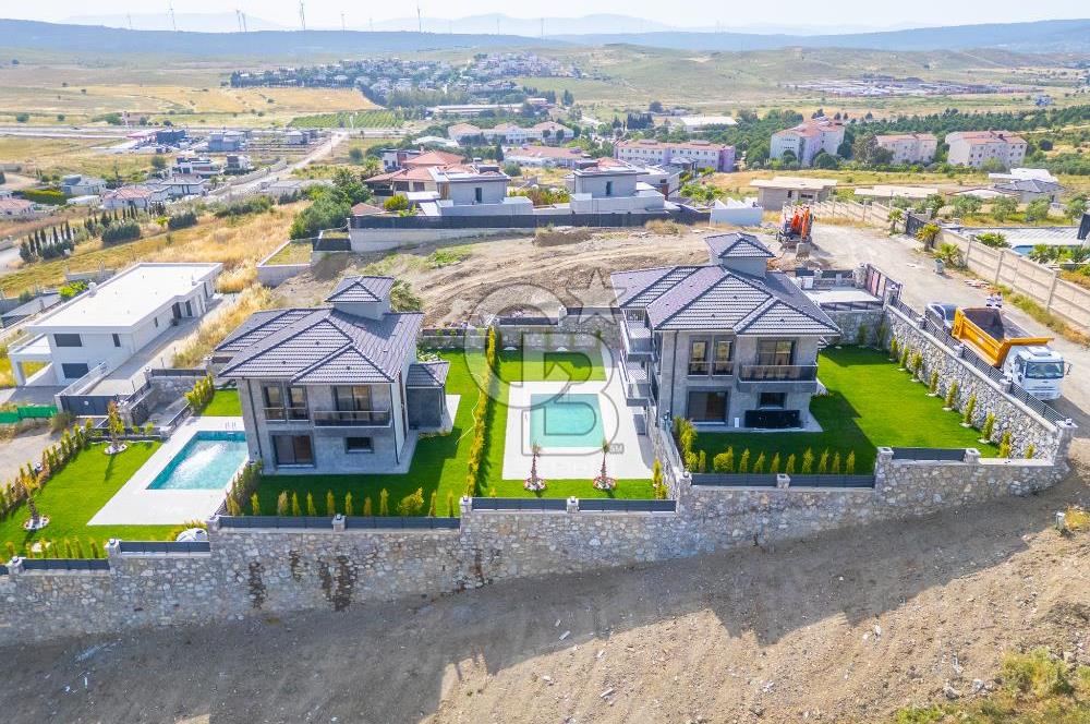 800 M2 ARSA İÇERİSİNDE MÜSTAKİL HAVUZLU MUHTEŞEM VİLLA