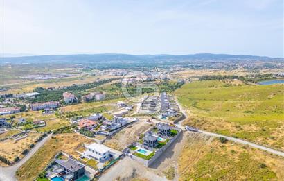 800 M2 ARSA İÇERİSİNDE MÜSTAKİL HAVUZLU MUHTEŞEM VİLLA