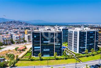 ANTALYA KONYAALTI LİMAN'DA SATILIK DENİZE SIFIR 7+1 DAİRE