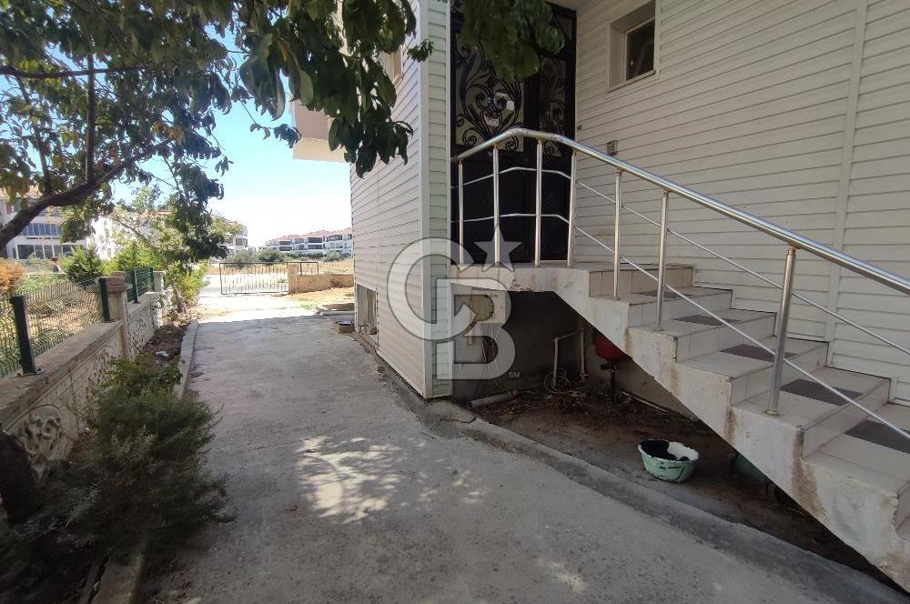 Ayvalık 150 Evler Mahallesinde Satılık 3+1 daire 
