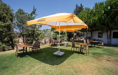 ESKİFOÇA DA SATILIK LÜKS BUTİK OTEL VE BAĞIMSIZ MÜŞTEMİLAT