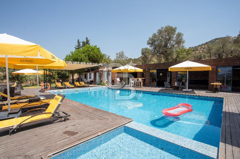 ESKİFOÇA DA SATILIK LÜKS BUTİK OTEL VE BAĞIMSIZ MÜŞTEMİLAT