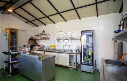 ESKİFOÇA DA SATILIK LÜKS BUTİK OTEL VE BAĞIMSIZ MÜŞTEMİLAT
