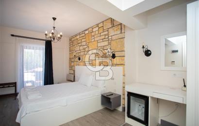 ESKİFOÇA DA SATILIK LÜKS BUTİK OTEL VE BAĞIMSIZ MÜŞTEMİLAT