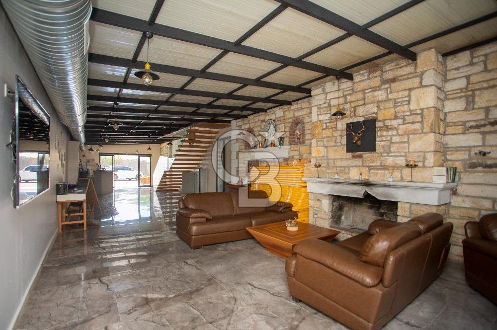 ESKİFOÇA DA SATILIK LÜKS BUTİK OTEL VE BAĞIMSIZ MÜŞTEMİLAT