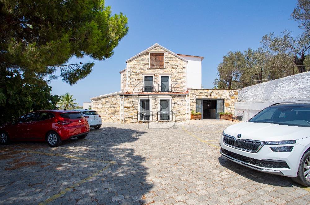 ESKİFOÇA DA SATILIK LÜKS BUTİK OTEL VE BAĞIMSIZ MÜŞTEMİLAT