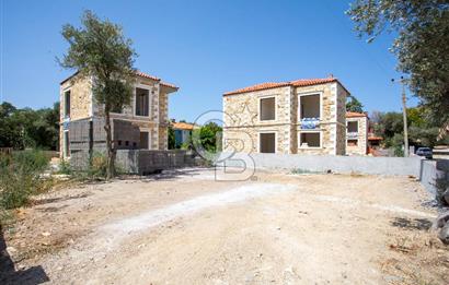 Eski Foça İsmetpaşa Mah. Satılık 5+1 Müstakil Villa