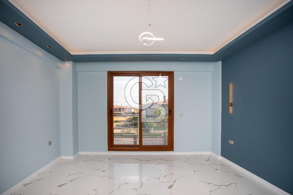 Foça Bağarası Villalar Bölgesinde Satılık 4+1 Müstakil Villa