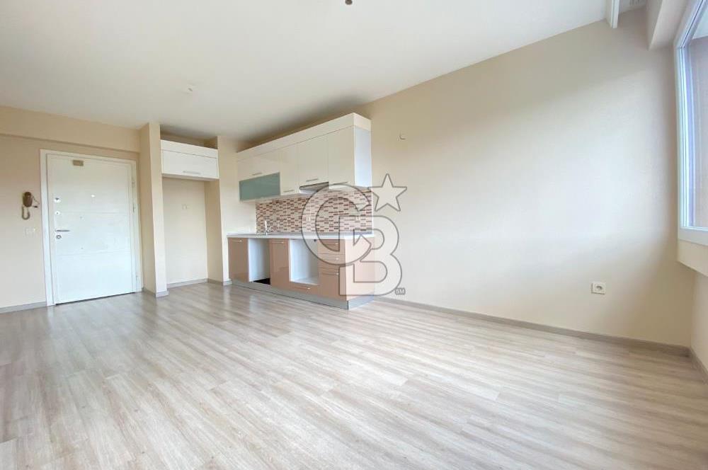 Dumankaya Cadde Yenişehir 1+1 Havuz Manzaralı Kiralık Daire