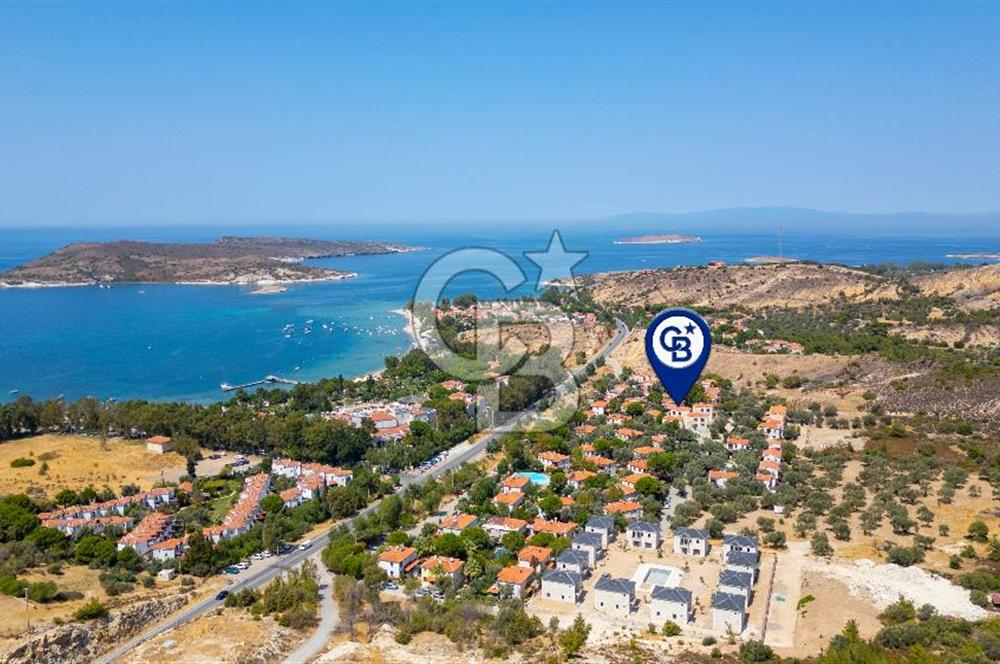 Eski Foça İsmetpaşa Mah. Satılık 5+1 Müstakil Villa