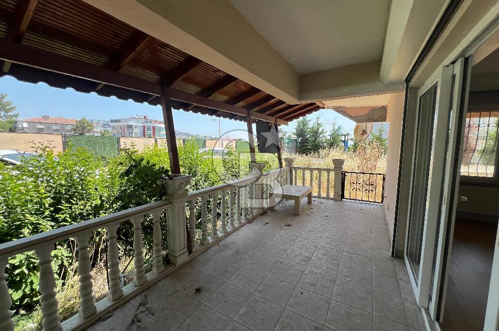 BÜYÜKÇEKMECE DE MÜSTAKİL TADINDA BAHÇE KATI