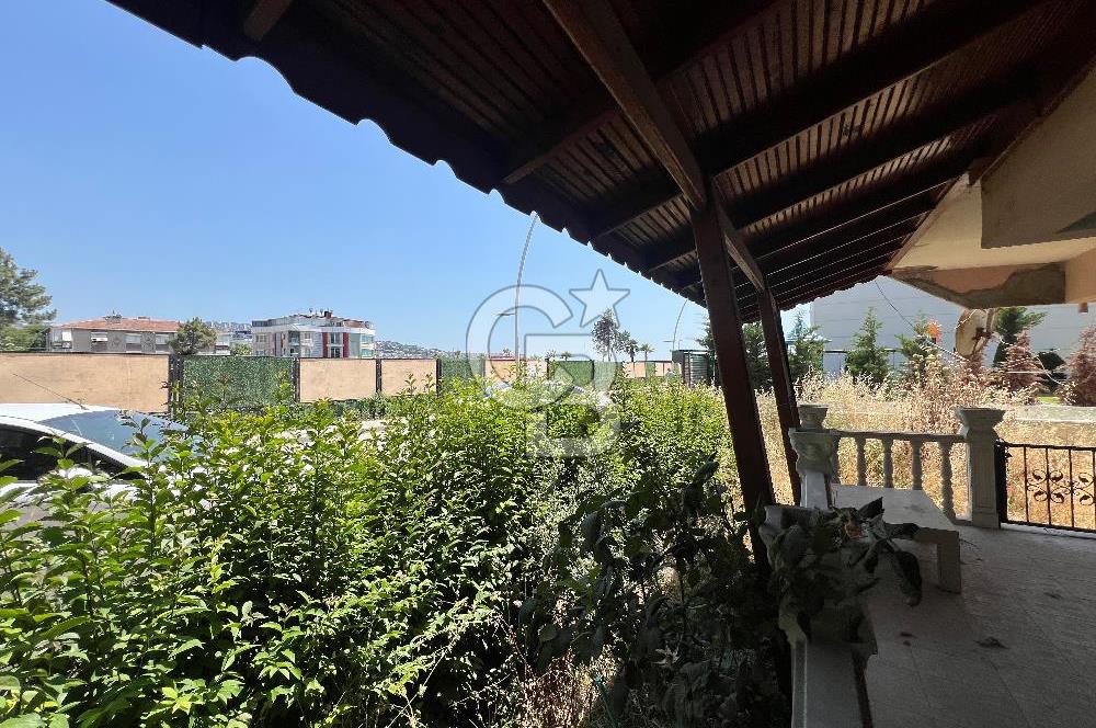 BÜYÜKÇEKMECE DE MÜSTAKİL TADINDA BAHÇE KATI