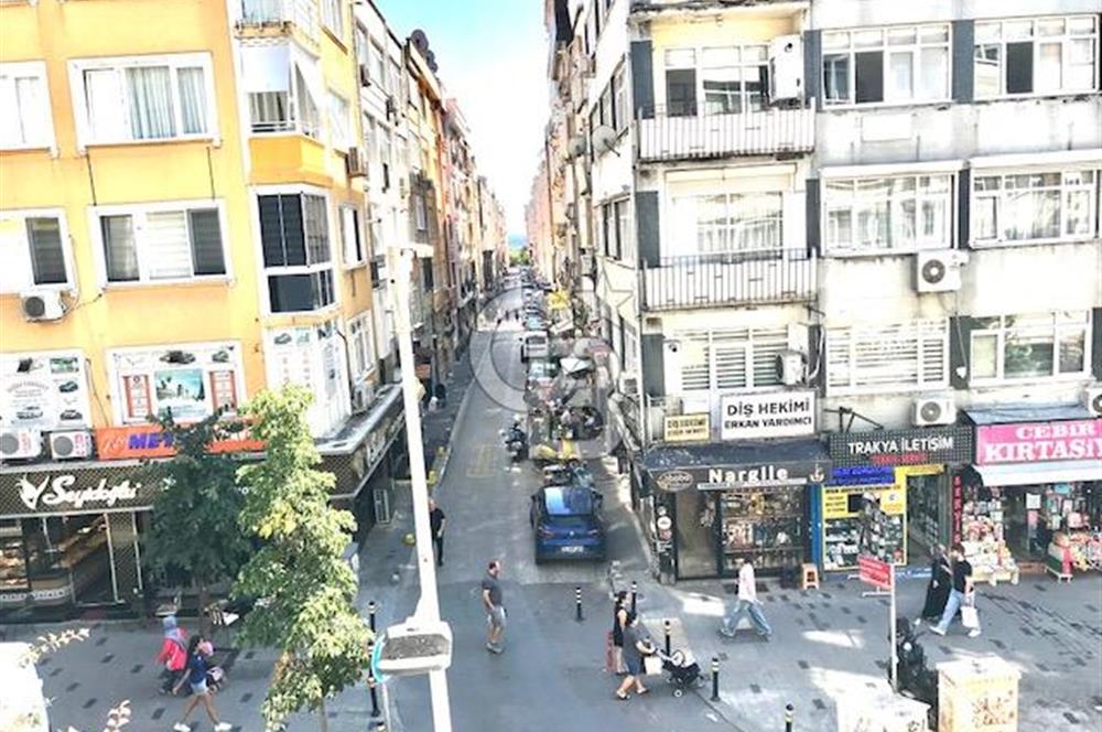 Bakırköy İstanbul Caddesi üzeri Yatırımlık Daire 2+1