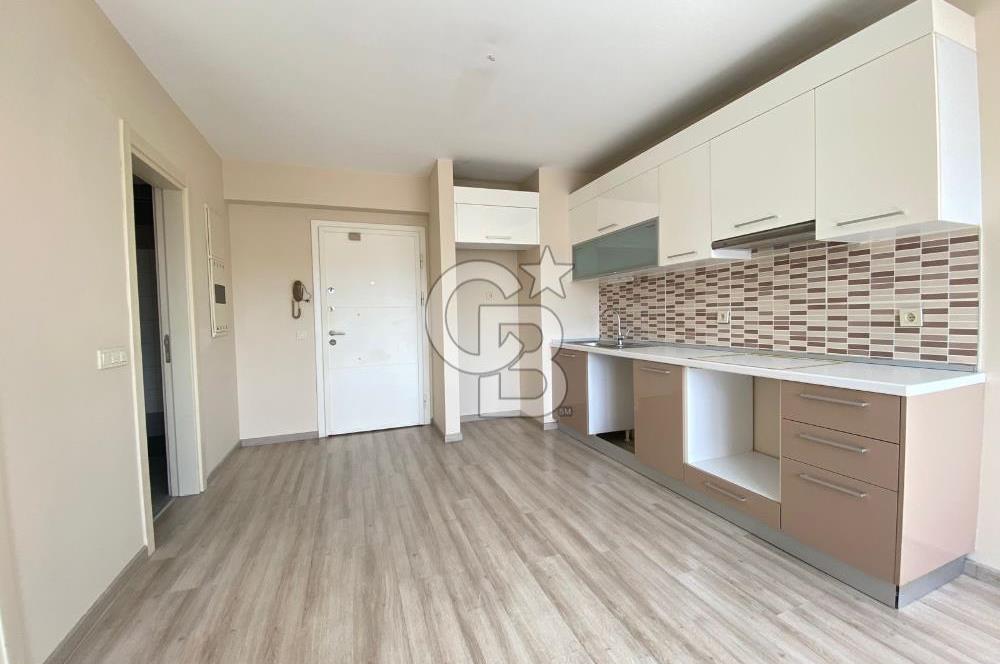 Dumankaya Cadde Yenişehir 1+1 Havuz Manzaralı Kiralık Daire