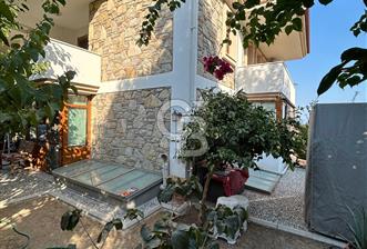 DATÇA ÖZBEL YARIMADASINDA YARI MÜSTAKİL 2.5+1 BAHÇE KATI DAİRE