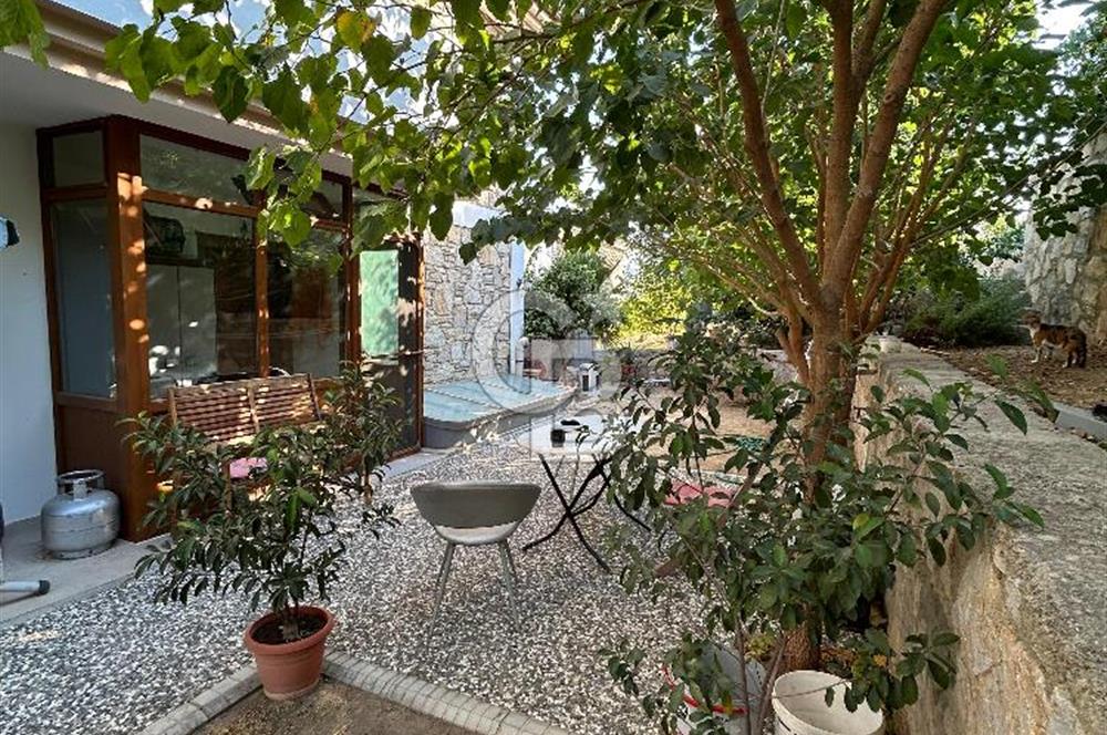 DATÇA ÖZBEL YARIMADASINDA YARI MÜSTAKİL 2.5+1 BAHÇE KATI DAİRE