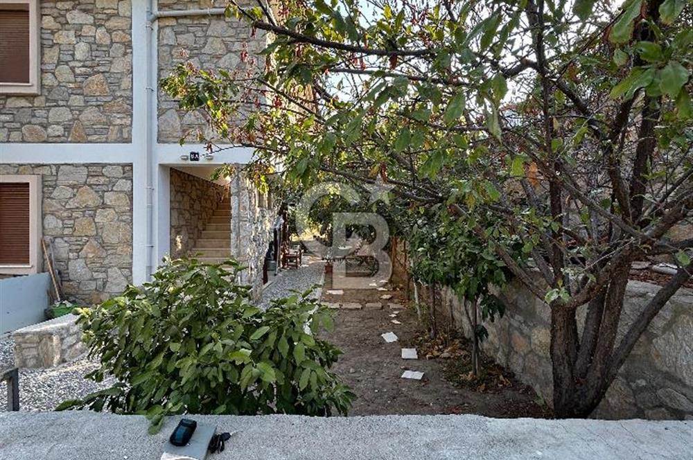 DATÇA ÖZBEL YARIMADASINDA YARI MÜSTAKİL 2.5+1 BAHÇE KATI DAİRE